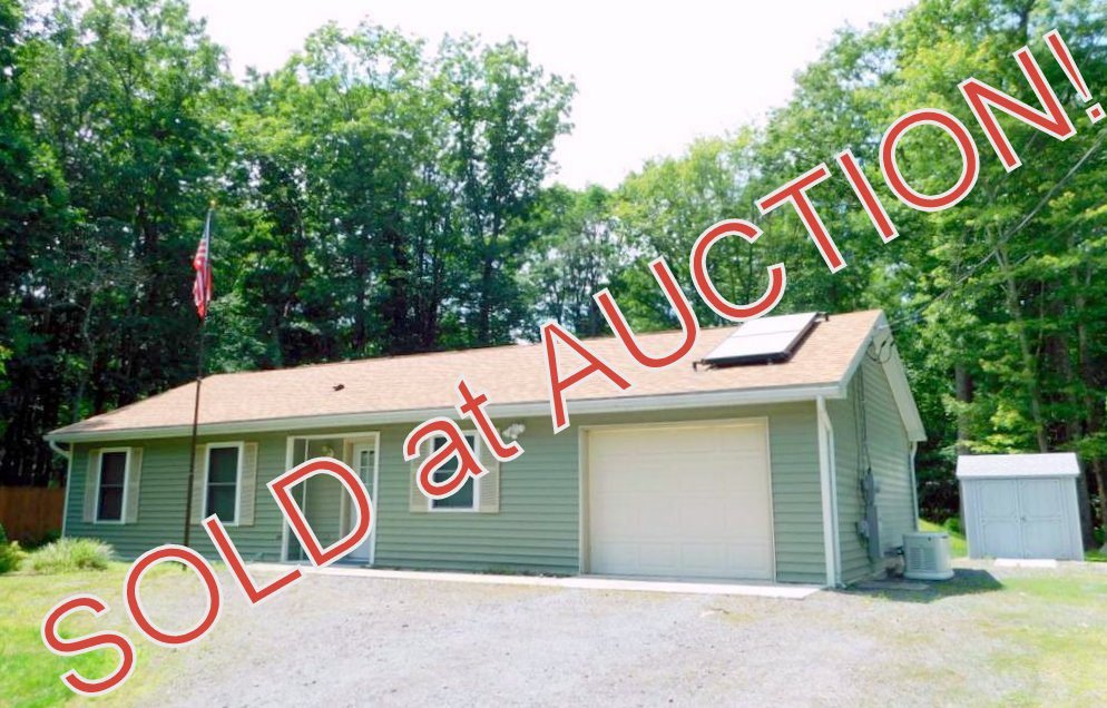 Sold at auction RE in HOA